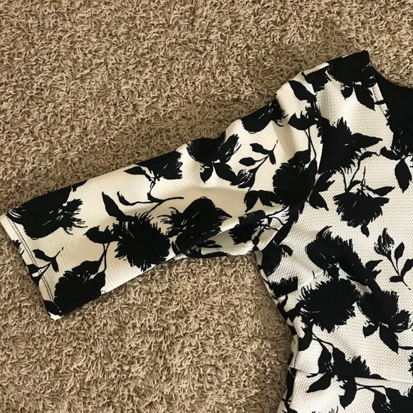 Gilli White and black flower dress - Picture 5 of 6